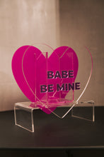 Carregar imagem no visualizador da galeria, Vaso Coração - Babe Be Mine
