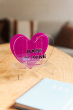 Carregar imagem no visualizador da galeria, Vaso Coração - Babe Be Mine
