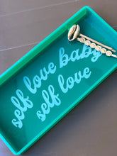 Carregar imagem no visualizador da galeria, Bandeja Color Frase - Self Love Baby
